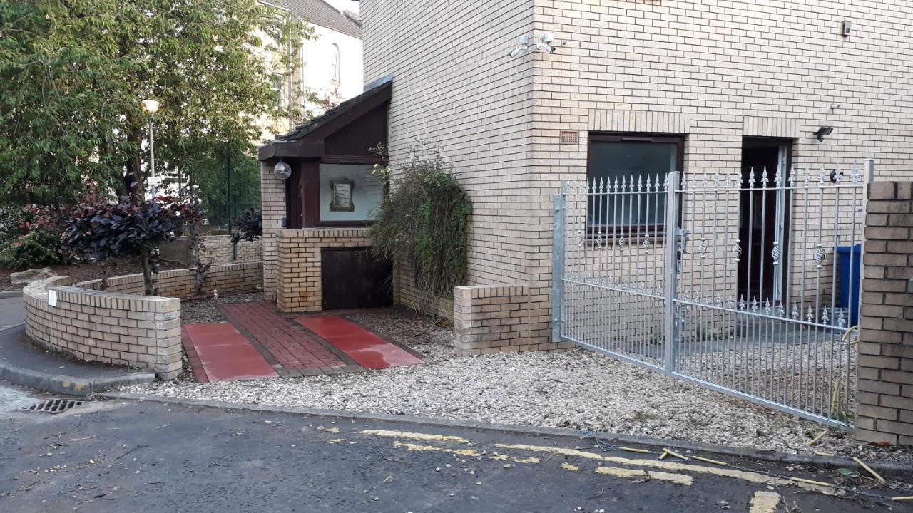 Bright City Centre House - Private Garden & Parking! Glasgow Exterior photo
